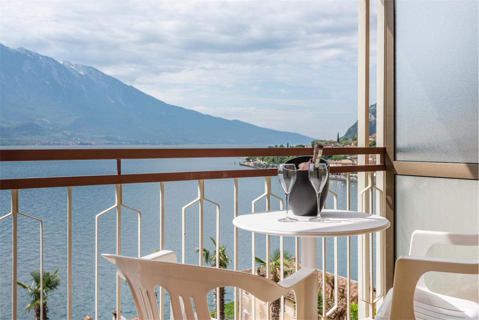 Hotel Splendid Palace Limone sul Garda Exterior foto